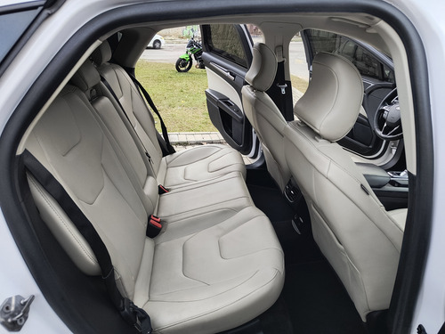 Ford Fusion 2.0 Titanium Hybrid Aut. 4p