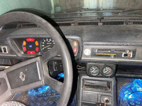 Imagen 6 de 10 de La Reliquia Del Abuelo Renault 12