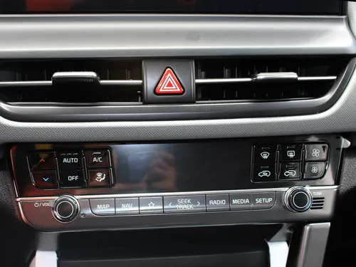 Kia Seltos 2.0 Zenith 4X2