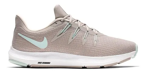 Aa7412 nike quest discount