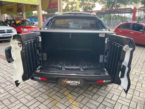 Imagem 5 de 11 de Fiat Toro 2.4 16v Multiair Flex Freedom At9