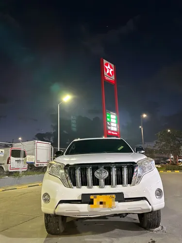 Camioneta Blindada Único Dueño En Buen Estado