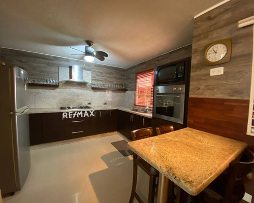 Imagen 7 de 13 de Town House En El Conjunto Residencial Terrazas Del Valle, Calle 3, El Valle Del Espiritu Santo. Isla De Margarita, Estado Nueva Esparta.
