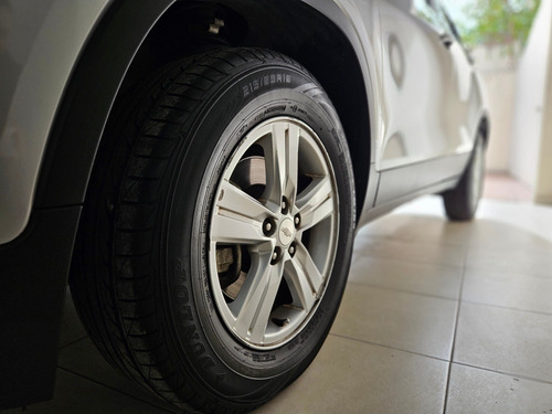 Imagen 21 de 22 de Chevrolet Tracker 2015 1.8 Ltz Fwd Mt 140cv