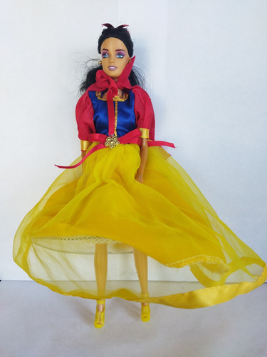 Muñeca Blanca Nieves Vestido Ancho Amarillo Rojo  27 Cm