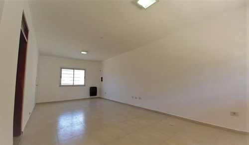 Dúplex 2 Dorm Y Jardin -zona 83 Y 120