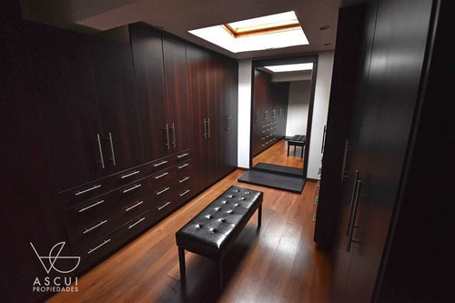 Casa En Venta De 6 Dorm. En Vitacura