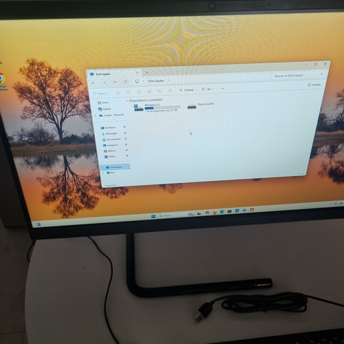 Lenovo Aio 1tb 256ssd 12gb Ram Ic3 Decima Generacion Negro (Usado)