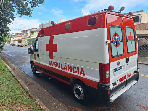 Ducato Ambulância Rontam. Ar Condicionado. . Maca Retratil
