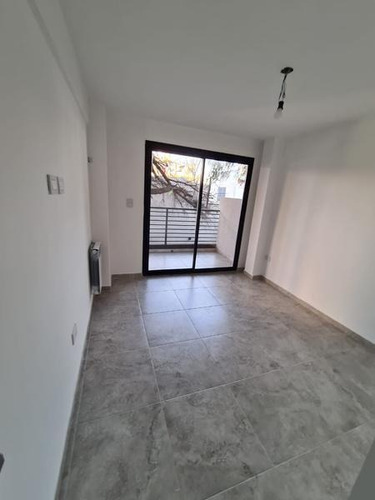 Imagen 13 de 30 de Departamento De Dos Ambientes, En Venta. Morón. Excelente Terminaciones.
