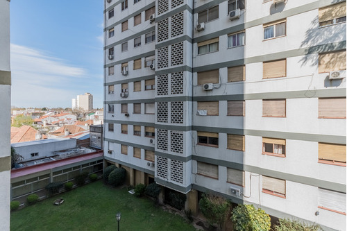 Departamento De 4 Ambientes En Venta, Temperley