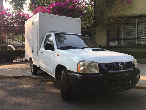 Imagen 3 de 11 de Nissan Np300 Tdi 4x2 Diesel Caja Seca