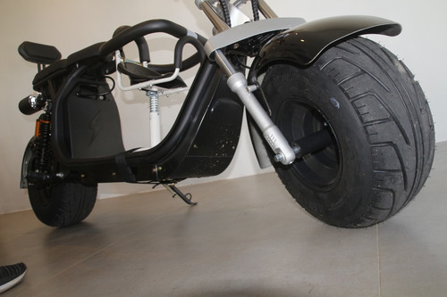 Moto Elétrica Scooter 2000w Autonomia:60 A ( 120km Opcional)