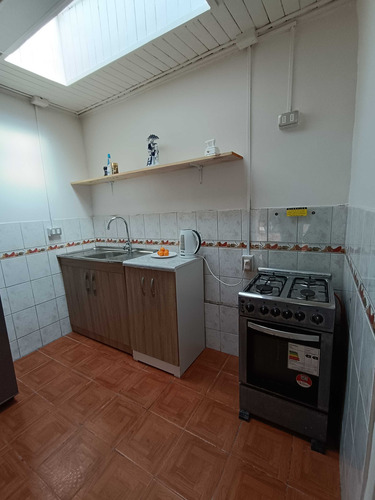 Venta Casa 1d 1b Estación Central, Remodelada (86144)