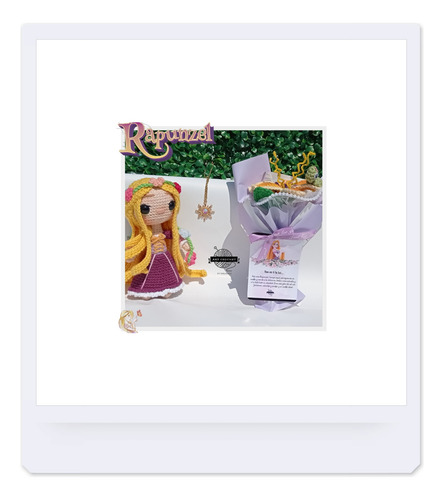 Trio Rapunzel A Crochet Con Flor Y Mini Pascal