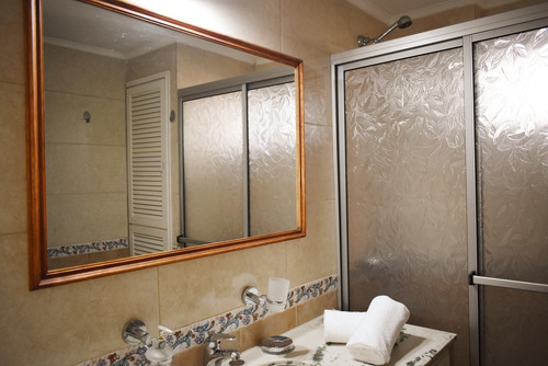 Imagen 7 de 14 de Apartamento En Lo Mejor De La Península: Gorlero Y El Emir