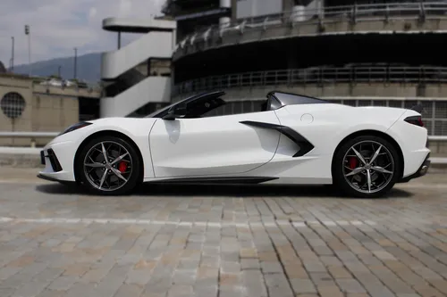 Corvette C8 Stingray Z51 2022