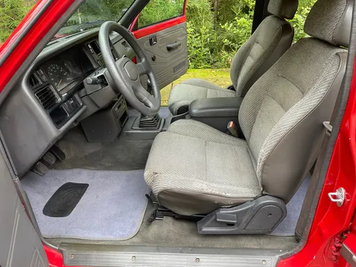 Mazda B2600 2.6 B2600