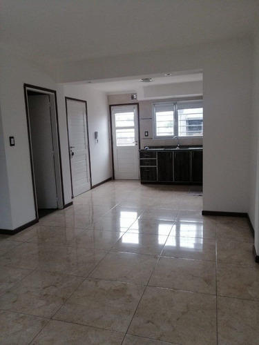 Imagen 14 de 15 de Duplex 3 Ambientes Con Cochera