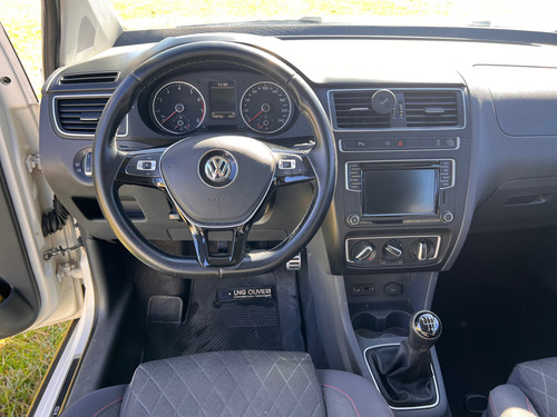 Volkswagen Suran 1.6 Highline Msi 110cv