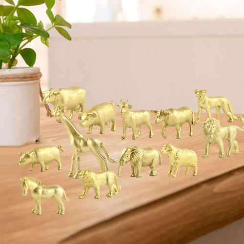 Figuras Grandes Realistas De Animales Salvajes Del Dorado