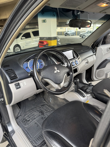 Mitsubishi L200 3.2 Triton Hpe Cab. Dupla 4x4 Aut. 4p