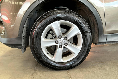Toyota RAV4 2.5 Le L4/ At