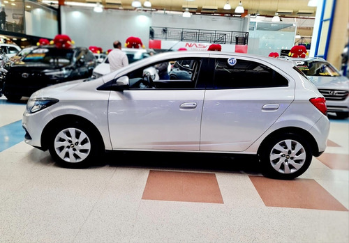 Chevrolet Onix 1.4 MPFI LT 8V