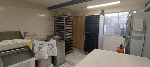 Vendo Panadería Con Minimarket Y Casa