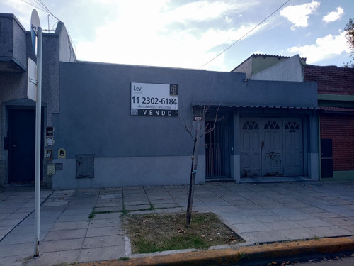 Casa En Venta En Mataderos