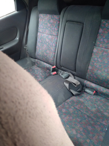 Mazda 323F 1.7 Sedan Glx
