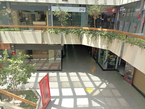 Venta Local, Galería Crown Plaza, Alameda 108 (97662)