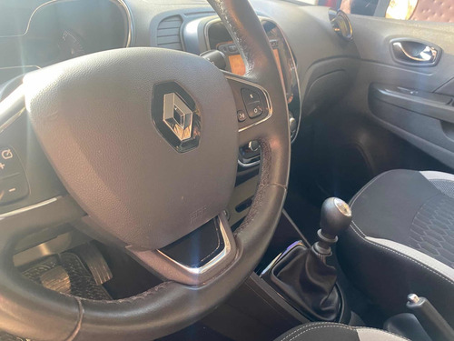 Imagen 7 de 9 de Renault Captur 2017 2.0 Zen