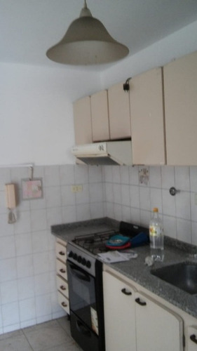 Imagen 2 de 10 de Semipiso En Venta En Moron Centro