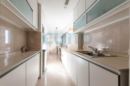 Av. Del Libertador Y Lacroze - 200 M2 - Cocina Reciclado