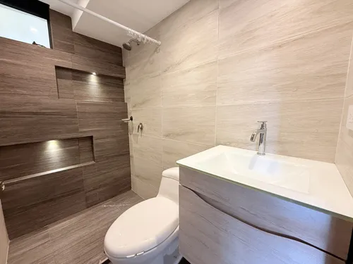Apartamento En Venta En Fontana 3. Cod V1587