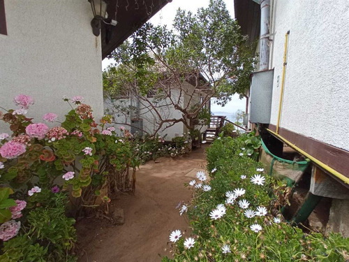 Complejo Turístico Con 5 Cabañas En Venta En El Tabo