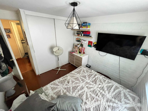 Excelente Casa 4 Dormitorios, 3 Baños, Comuna De Peñalolén