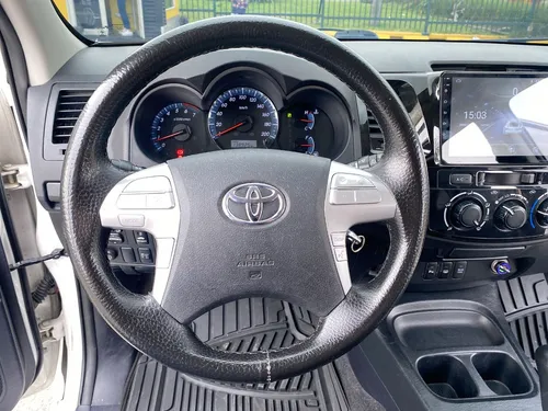 Toyota Fortuner 2.7 Sr5 4X2