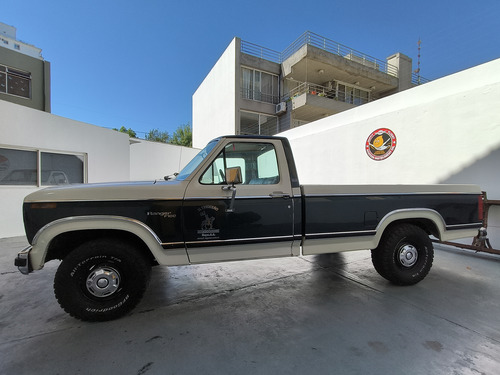 Ford F-100 3.9D Lujo