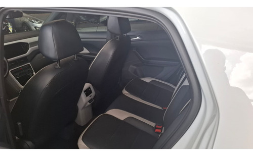 Volkswagen T-Cross 1.4 250 TSI TOTAL FLEX HIGHLINE AUTOMÁTICO