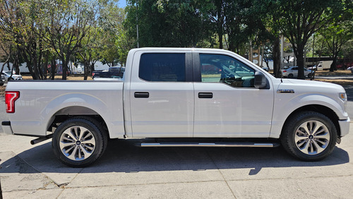 Ford Lobo 5.0l Doble Cabina Xlt V8 4x2 At