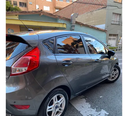 Ford Fiesta 1.6 Hatchback