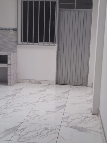 Alquilo Amplio Local Comercial En Huaral