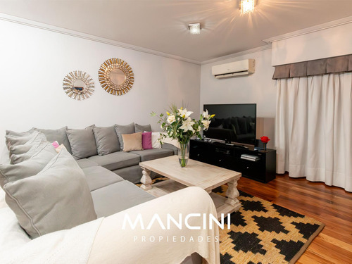 Casa En Venta De 6 Ambientes Con Piscina, Quincho, Parrilla Y Cochera Pasante - San Martín