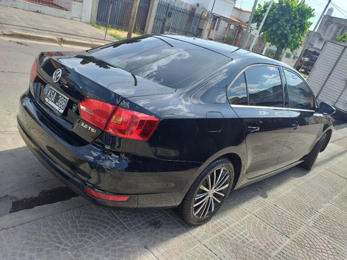 Imagen 6 de 15 de Volkswagen Vento 2.0 Sportline Tsi 200cv 2011