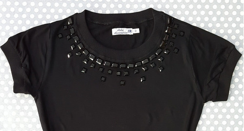 T-shirt Blusinha Blusa Moda Feminina Bordado Gola De Pedras