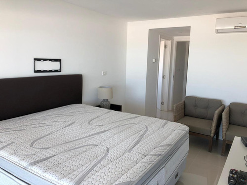 Imagen 17 de 29 de Punta Del Este, Pent House Duplex , 4 Dormitorios, Gge X2, Vista Al Mar, Amenities , Nuevo !!