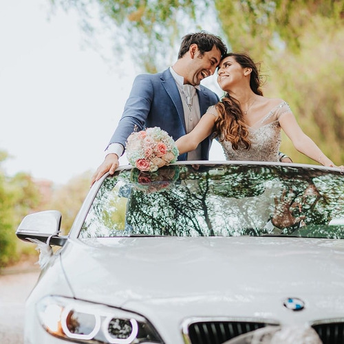 Imagen 1 de 5 de Arriendo  Espectacular  Auto Convertible  Para Matrimonios 