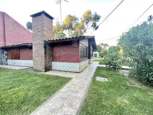 Venta 2 Casas Ph En Terreno De 1227 Metros - Barrio Los Angeles Piriapolis